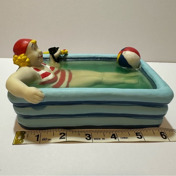 Boston Warehouse Bathing Beauties Soap Dish 2002 Resin - Picture 7 of 8